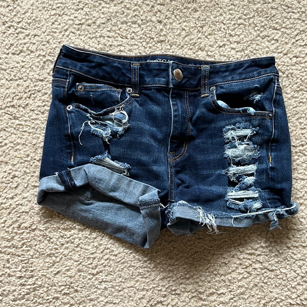 16 American eagle ripped Jean shorts